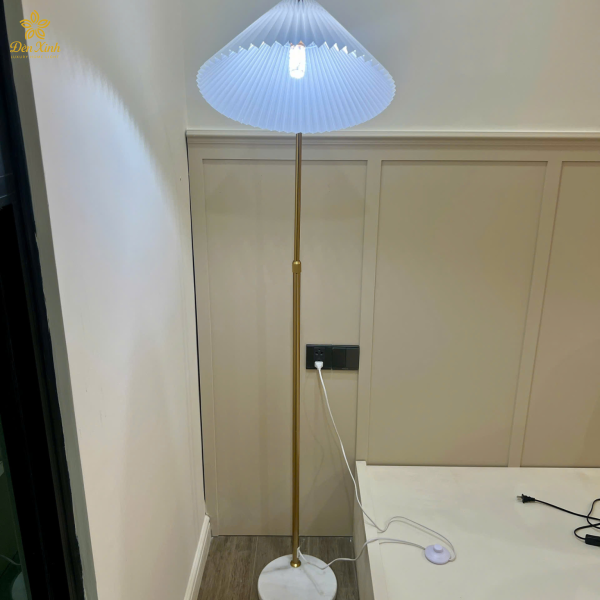 Đèn Đứng DD17