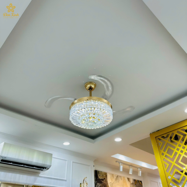 Quạt Đèn Trang Trí QDT4240