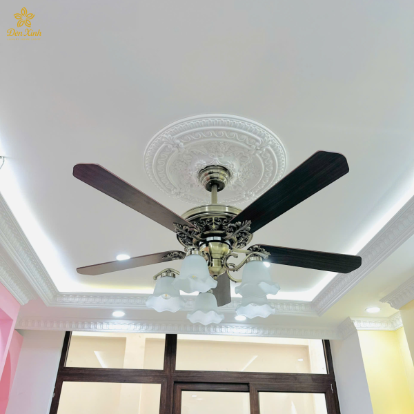 Quạt Đèn Trang Trí QDT5213