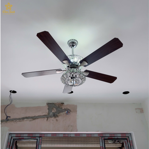 Quạt Đèn Trang Trí QDT45