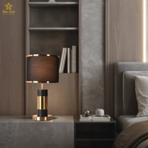 Đèn Để Bàn DB3068