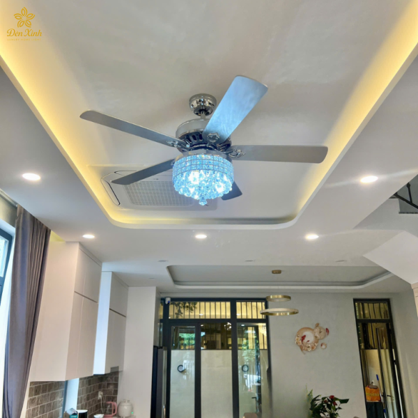 Quạt Đèn Trang Trí QDT5277