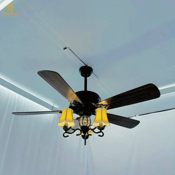 Quạt Đèn Trang Trí QDT42055