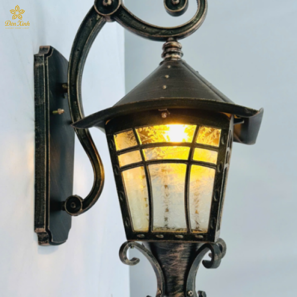 Đèn Gắn Tường ĐGT1882