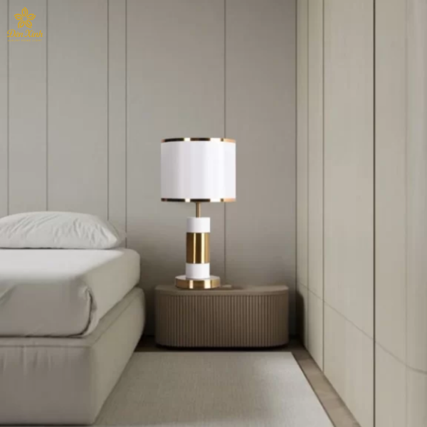 Đèn Để Bàn DB3068
