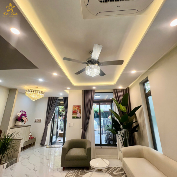 Quạt Đèn Trang Trí QDT5277