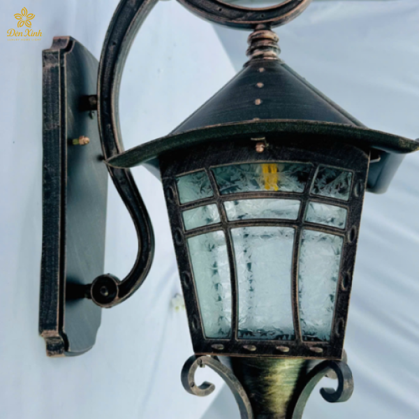 Đèn Gắn Tường ĐGT1882